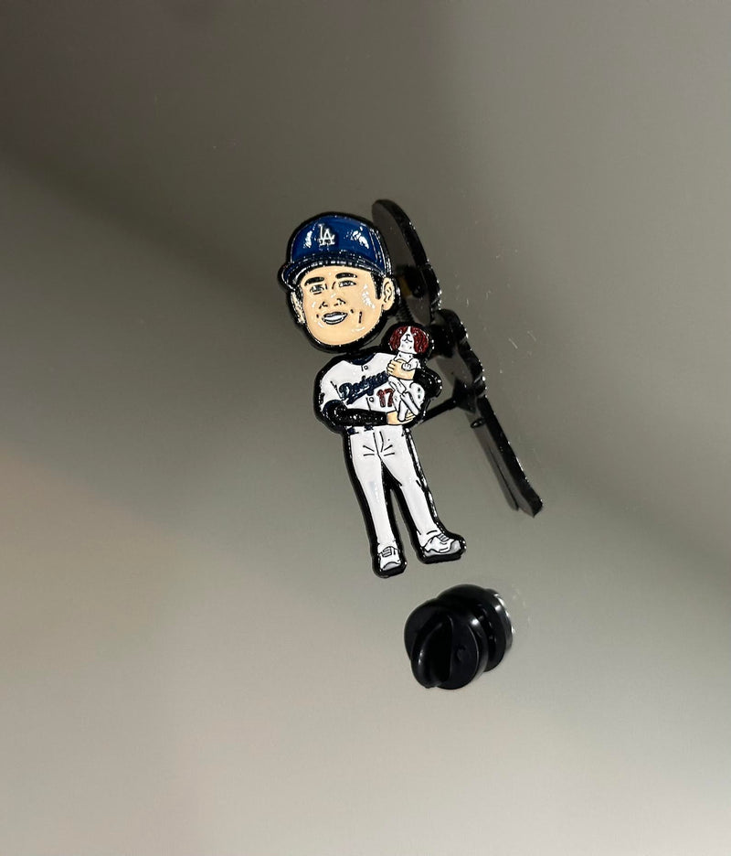Shohei & Decoy Bobblehead Enamel Pin