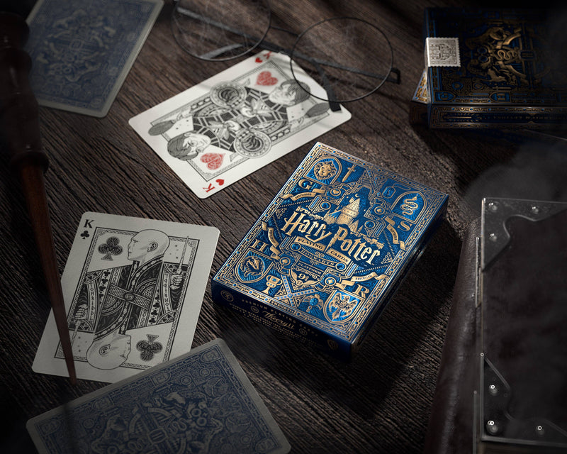 Harry Potter Playing Cards: Red (Gryffindor)