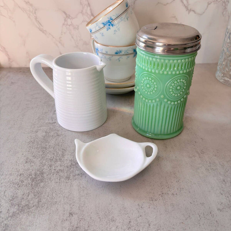 Jadeite Glass Collection™ Sugar Shaker