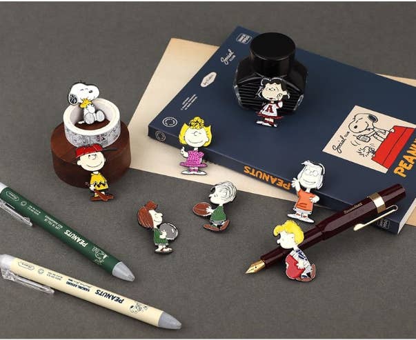 Peanuts Snoopy 75th Anniversary Pin Badge Collection: Schroeder