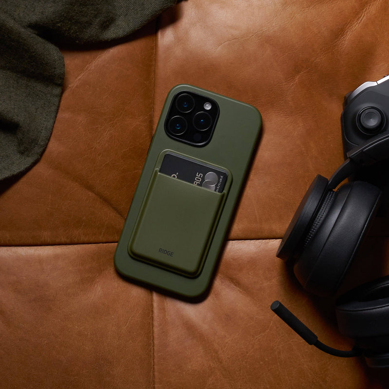 MagSafe Cardholder - Matte Olive: Matte Olive