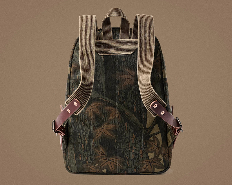 Filson Workshop Rugged Twill Backpack - Maple Bark Camo, back straps