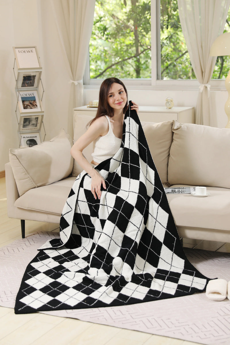 Argyle Pattern Luxury Soft Throw Blanket