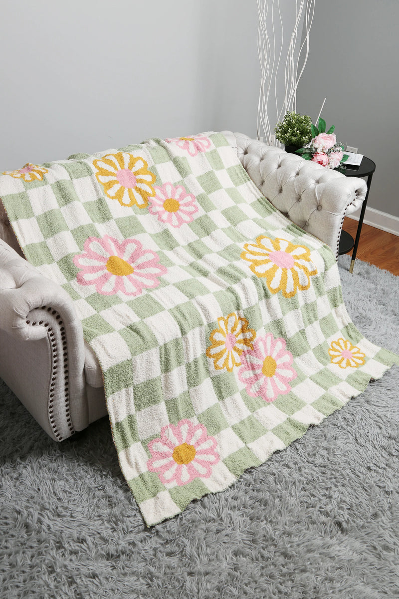 Daisy & Checkered Pattern Luxury Soft Throw Blanket