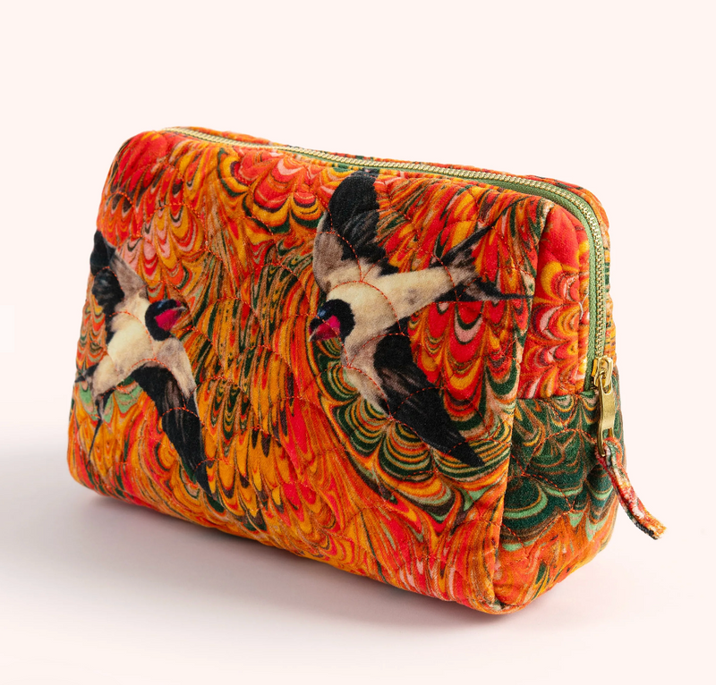 Quilted Washbag - Marbled Swallow
