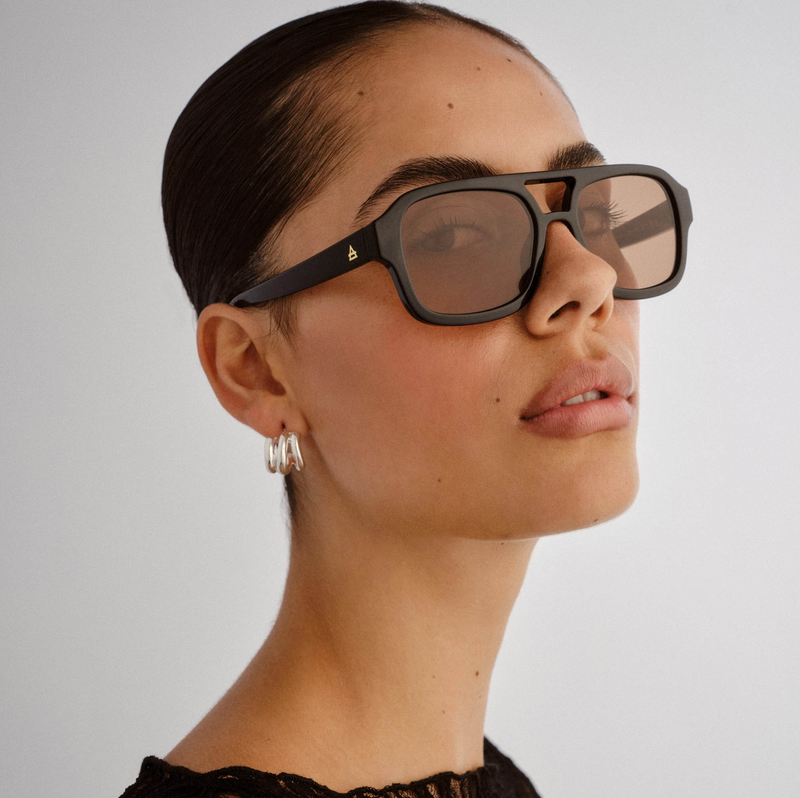 Aquarius | Black