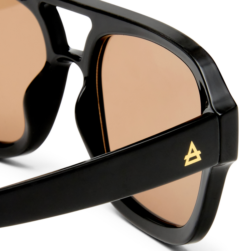 Aquarius | Black