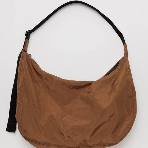 BAGGU HANDBAG BROWN Large Nylon Crescent Bag