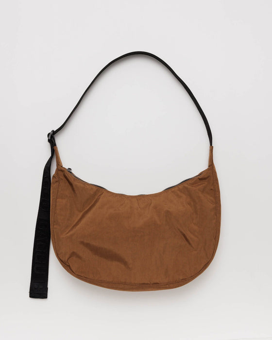 BAGGU HANDBAG BROWN Medium Nylon Crescent Bag