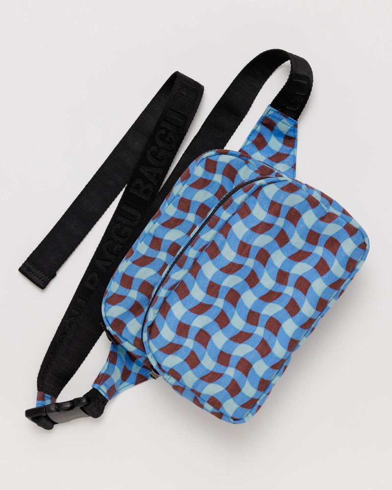 BAGGU HANDBAG Wavy Gingham Blue Fanny Pack