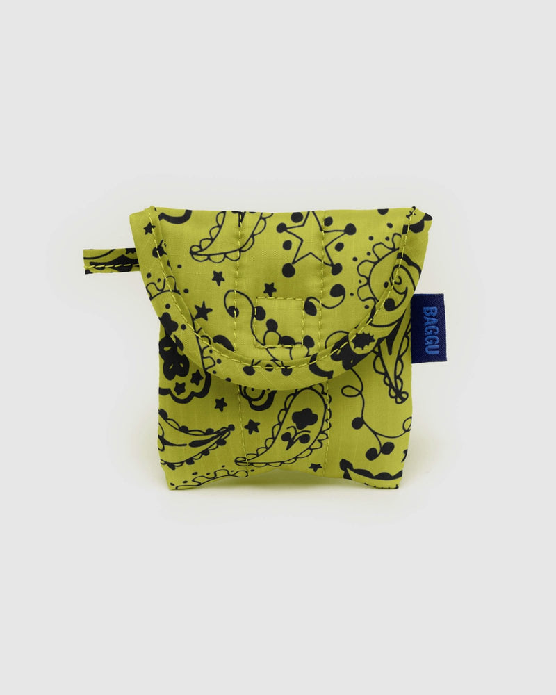 Puffy Earbuds Case Chartreuse Paisley
