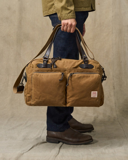Filson 48 Hour Tin Cloth Duffle Bag in Dark Tan