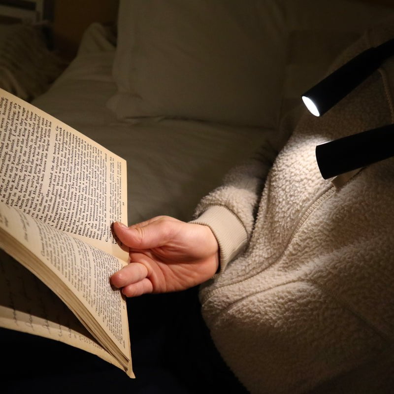 KIKKERLAND BARWARE Hands-Free Book Light