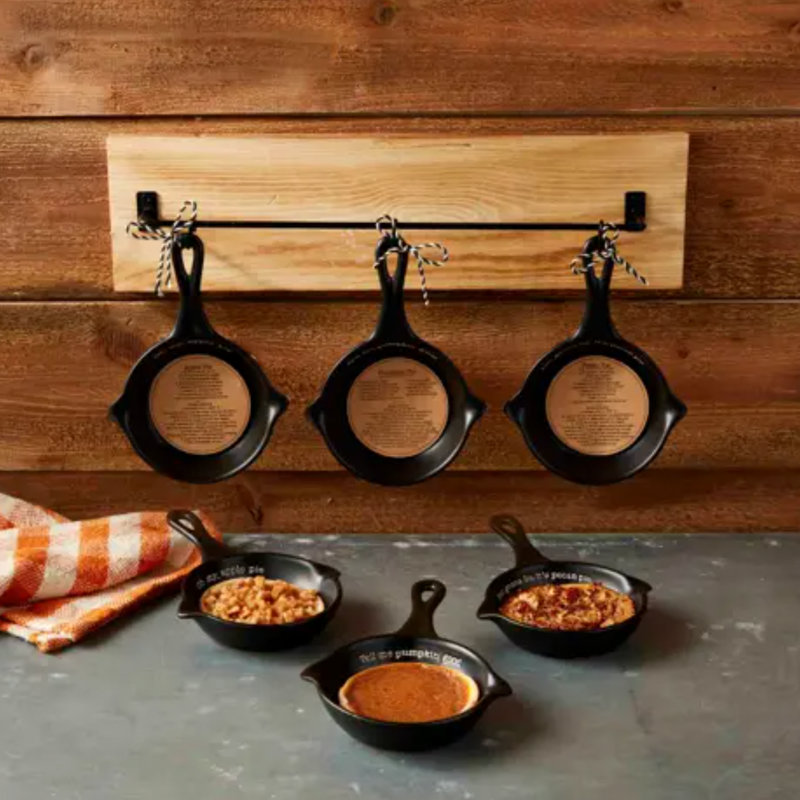 Mud Pie KITCHEN Mini Holiday Pie Skillet Sets
