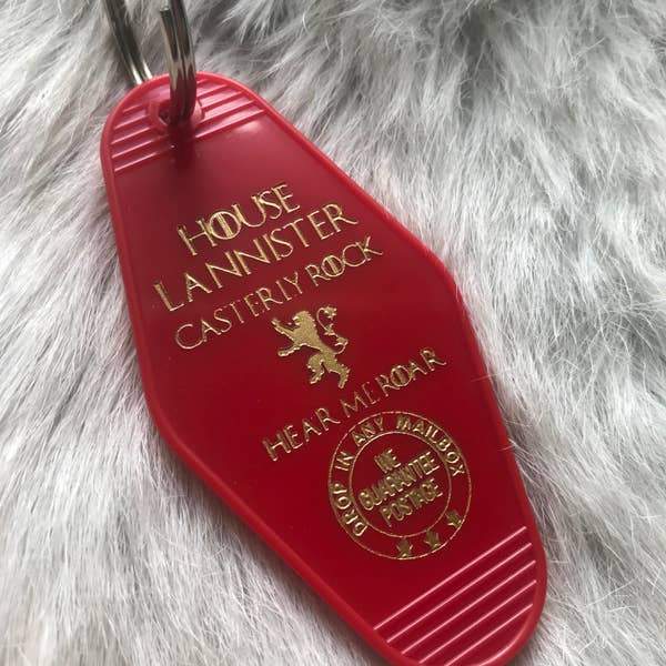 THE 3 SISTERS DESIGN CO. Keychain Motel Key Fob - House Lannister, Game of Thrones